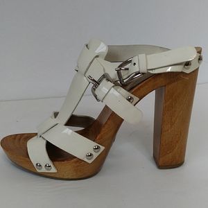 Dolce & Gabanna White Patent Leather Sandal Mules